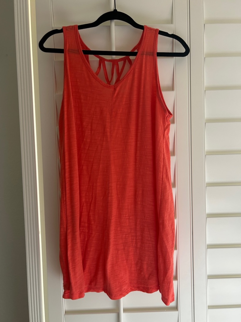 Terra & Sky Coral Sleeveless V-Neck Tank with Strappy Back